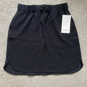 Lululemon On The Fly Skirt - size 10 - NWT